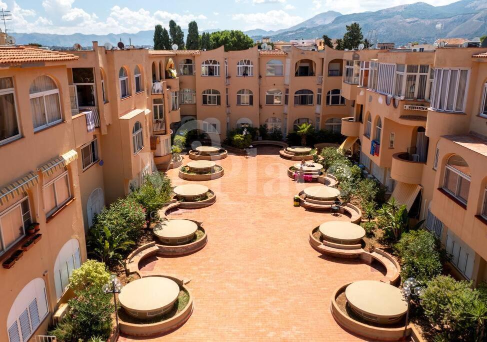 M'Place - Mondello Residence Palermo Bagian luar foto